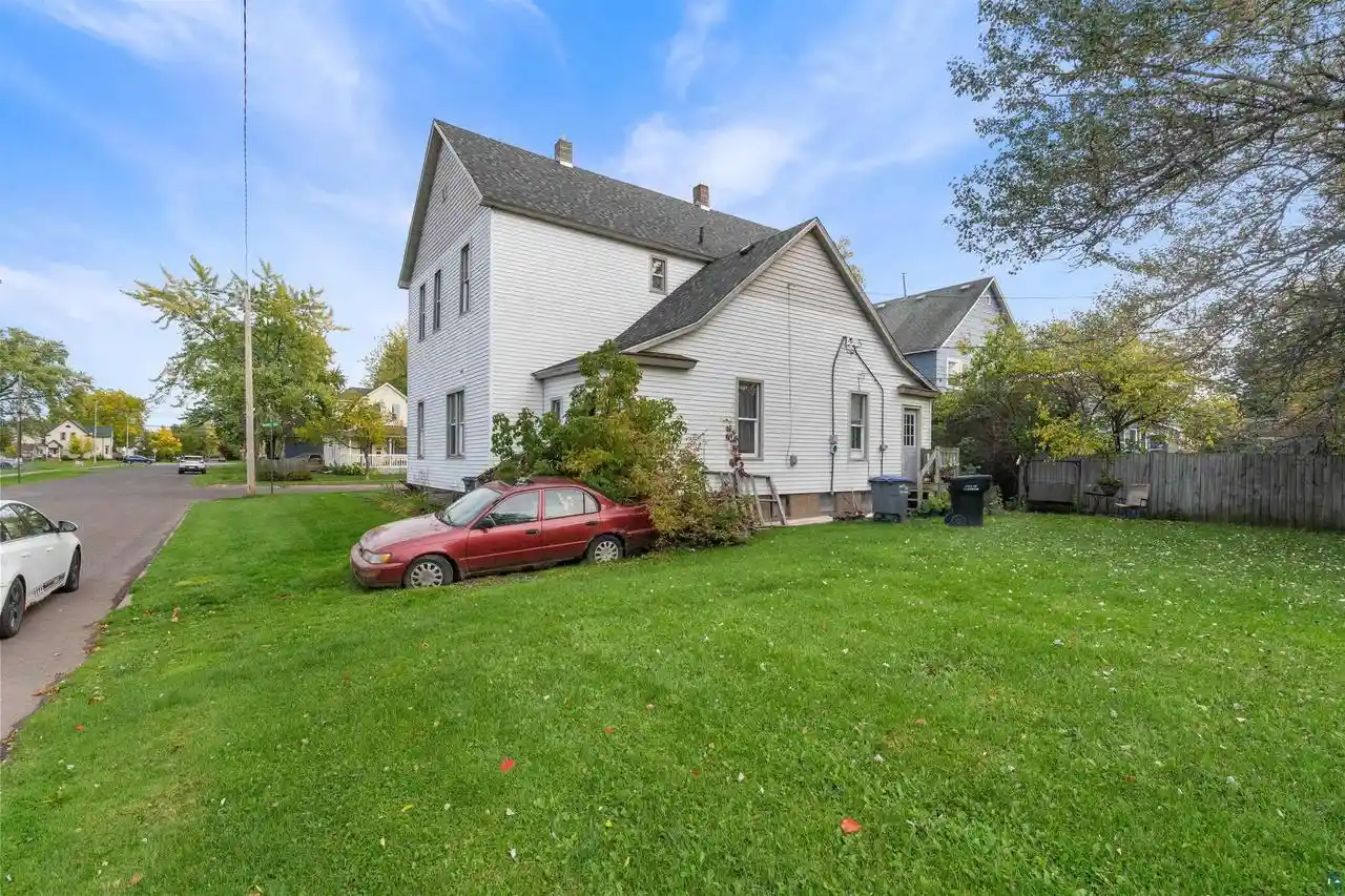 Photo 4 of Multi family home for sale at 5701-5703 Banks Ave, Superior, WI 54880 | MLS# 6128483 | Listing updated on 2026-10-20