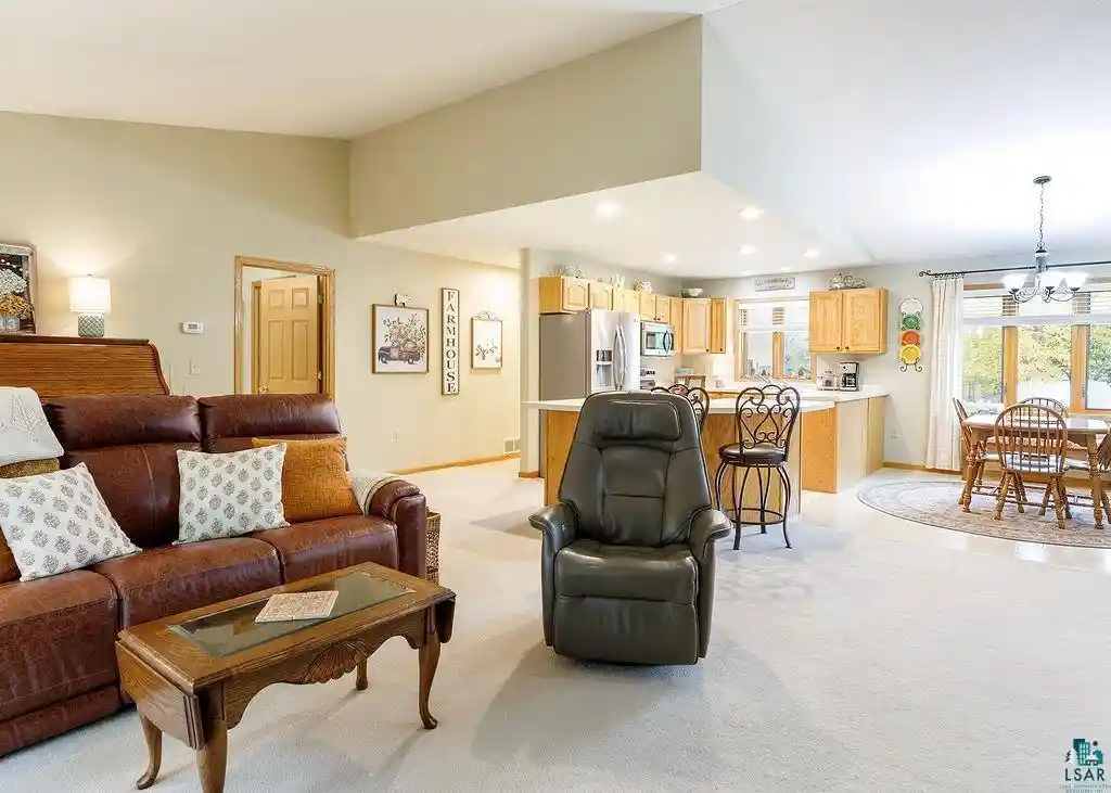 Photo 4 of Single family home for sale at 2110 E Carnegie St, Superior, WI 54880 | MLS# 6128484 | Listing updated on 2026-10-14