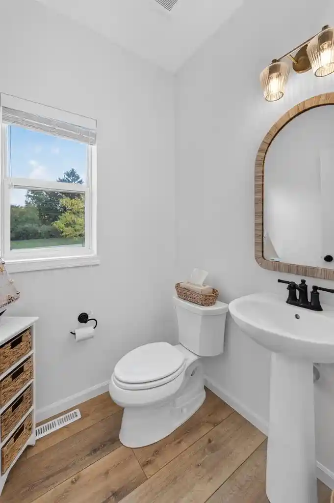 Photo 4 of Single family home for sale at 921 Quaking Aspen Rd, Verona, WI 53593 | MLS# 2034626 | Listing updated on 2026-10-14