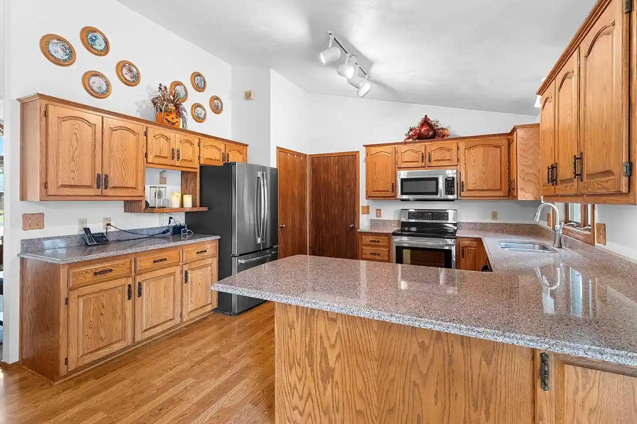Photo 4 of Single family home for sale at N9653 Gina Dr, Appleton, WI 54915 | MLS# 50334309 | Listing updated on 2026-10-25