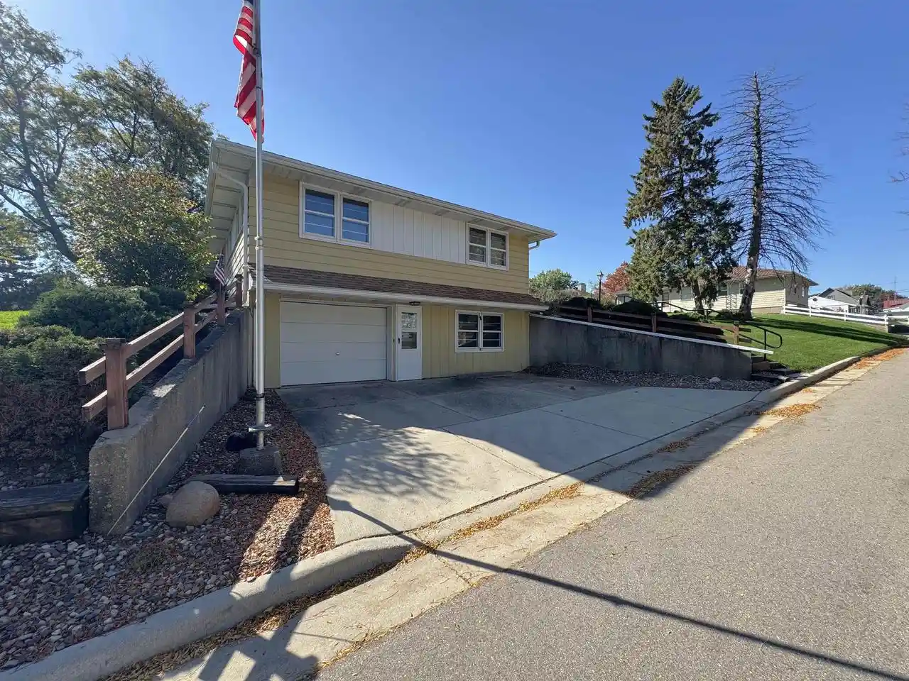 Photo 4 of Single family home for sale at 2105 19th Avenue, Monroe, WI 53566 | MLS# 2034632 | Listing updated on 2026-10-14