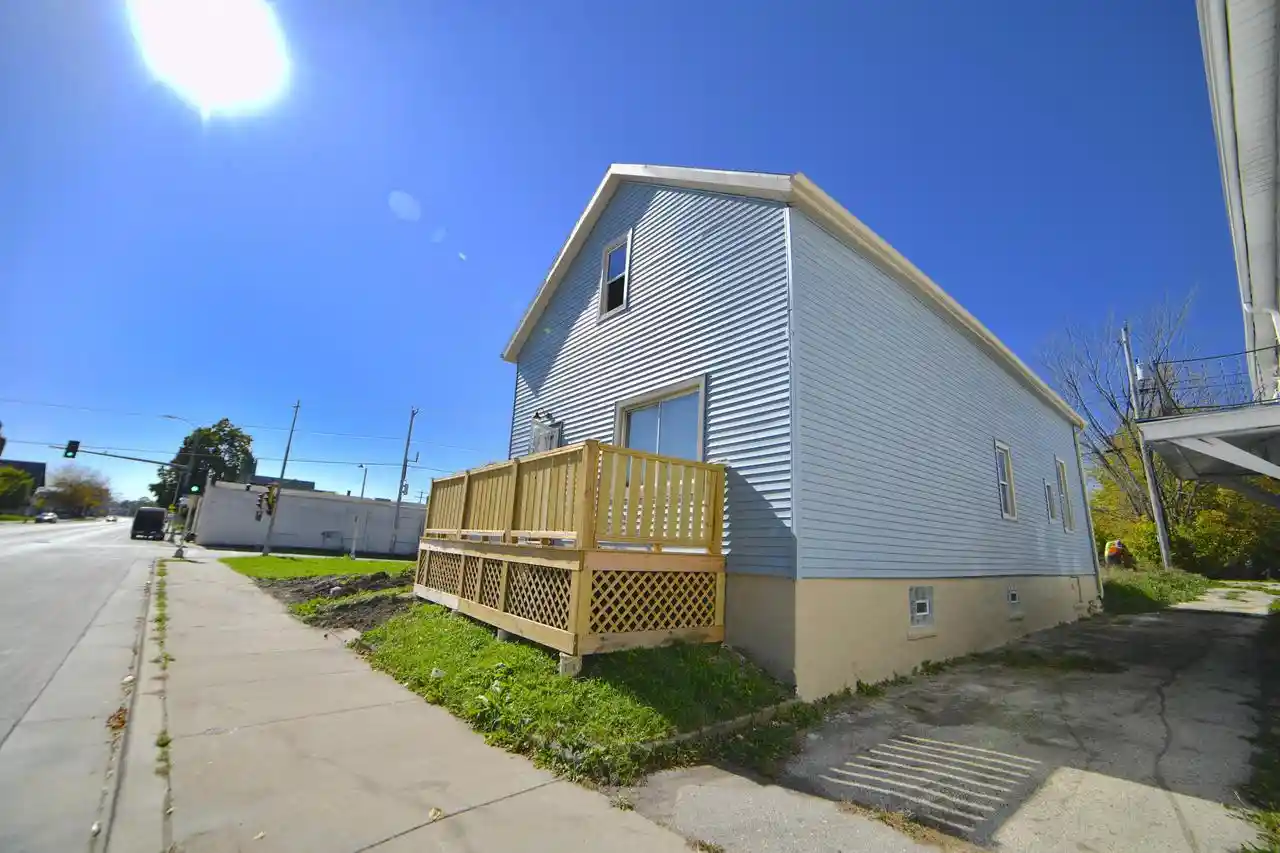 Photo 1 of Single family home for sale at 2513 N Teutonia Ave, Milwaukee, WI 53206 | MLS# 1984759 | Listing updated on 2026-10-22