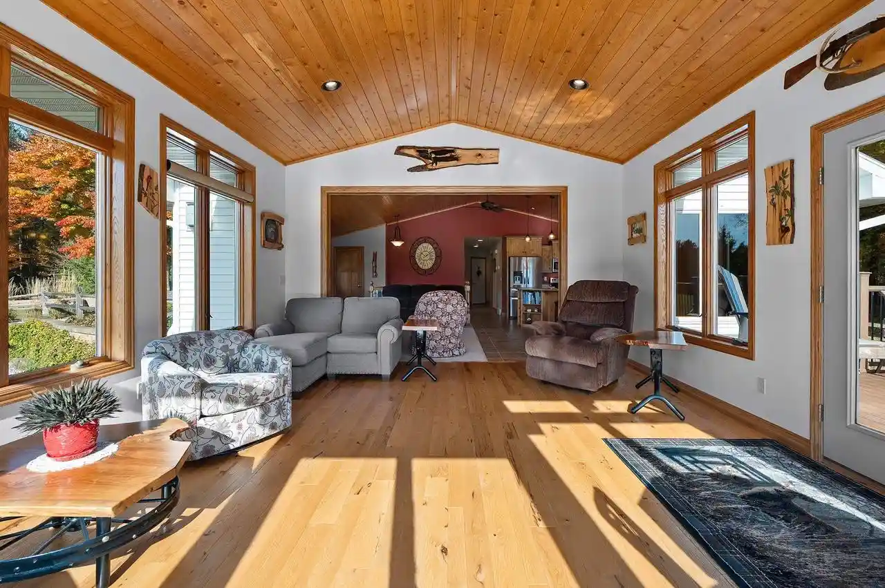 Photo 1 of Single family home for sale at 7722 County Rd R, Suring, WI 54174 | MLS# 50334316 | Listing updated on 2026-10-19
