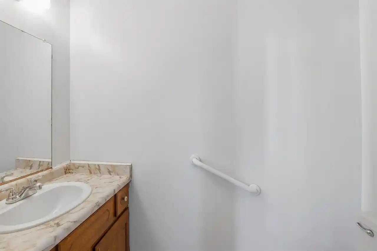 Listing Photo 5 - Condo for sale in building located at 890 Bishop Ct, Fond Du Lac, WI 54935