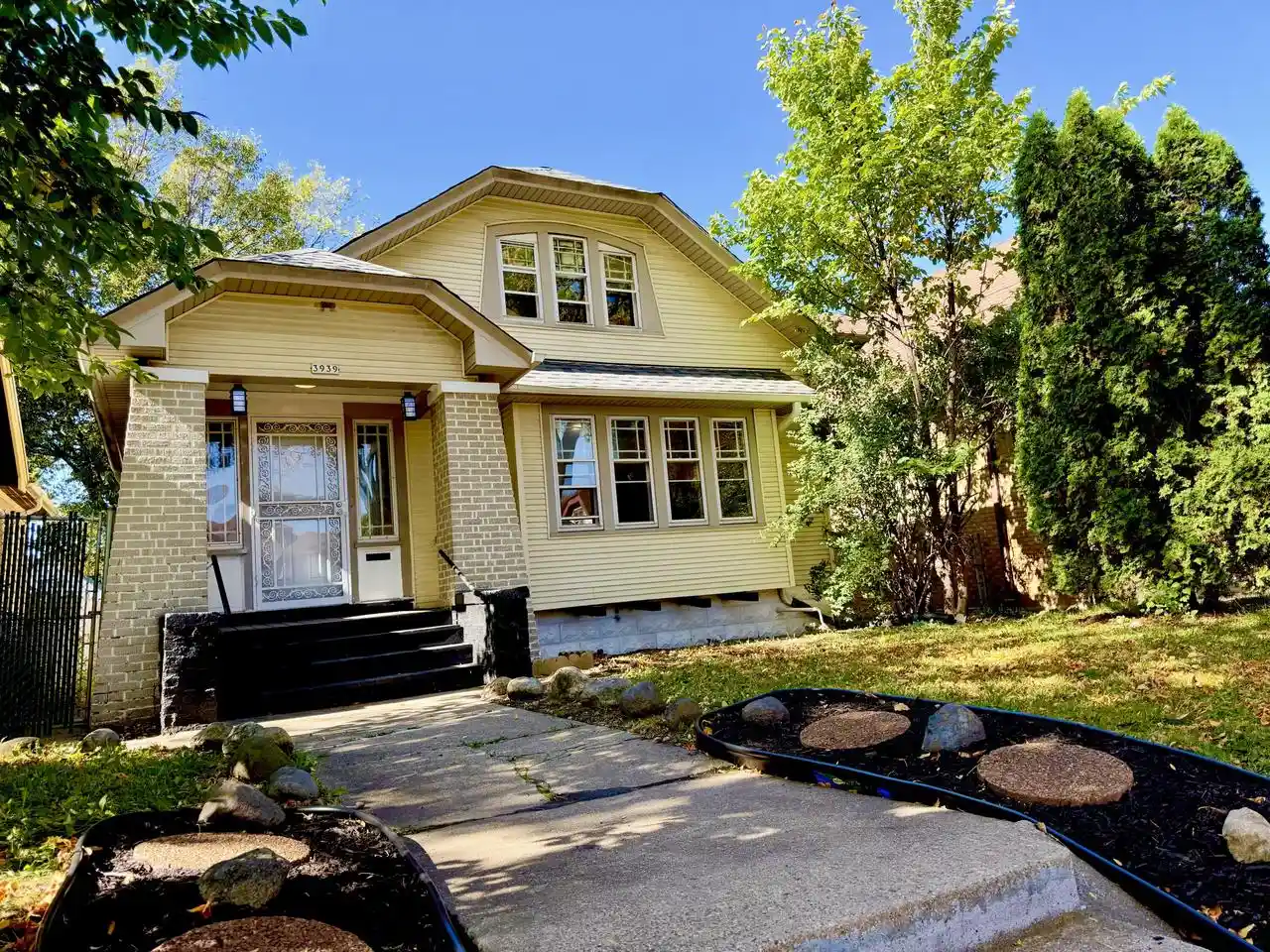 Photo 1 of Single family home for sale at 3939 N 26th Street, Milwaukee, WI 53206 | MLS# 1984767 | Listing updated on 2026-10-14