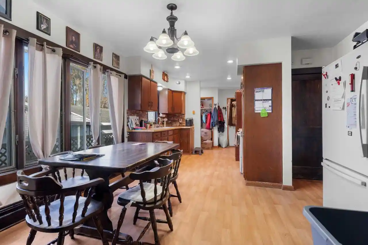 Photo 2 of Single family home for sale at W10862 County Rd Ww, New London, WI 54961 | MLS# 50334312 | Listing updated on 2026-10-14