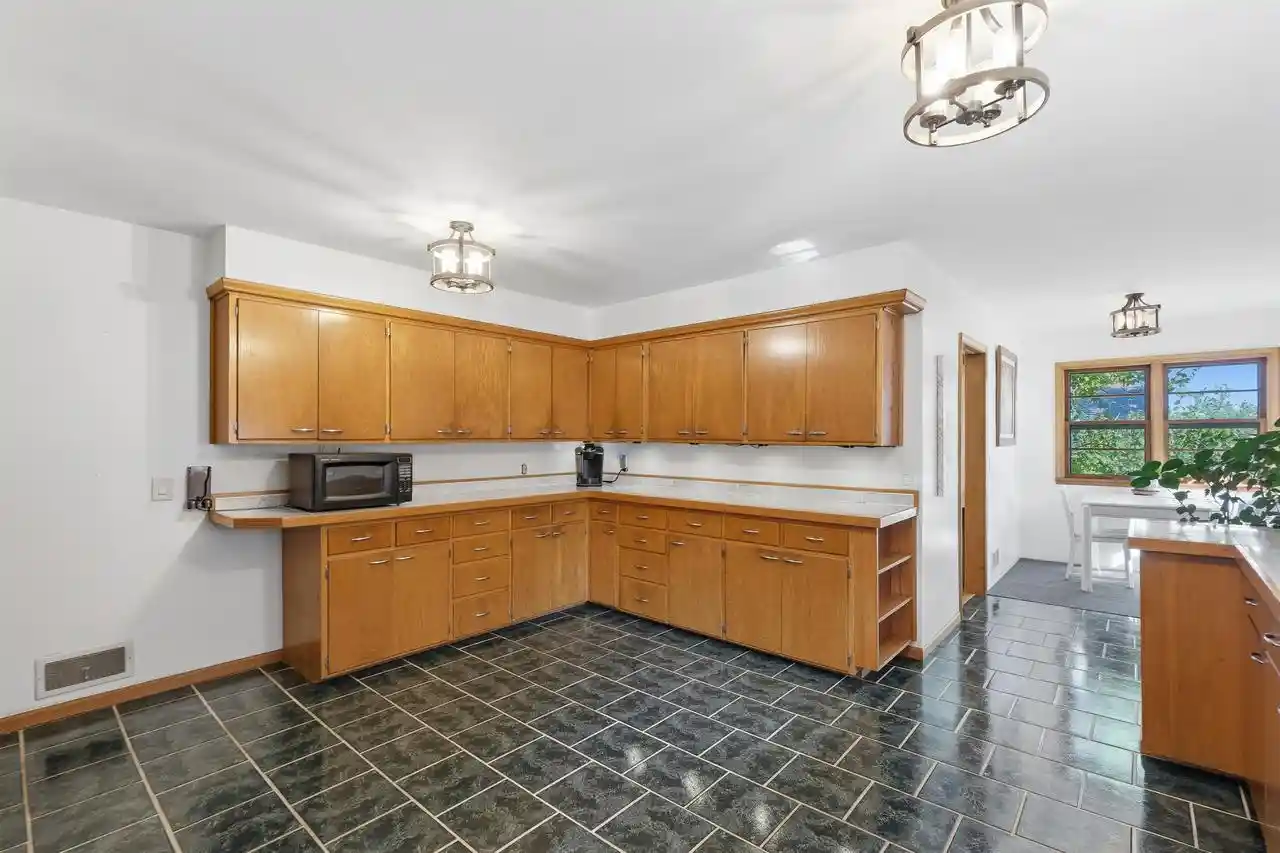 Photo 1 of Single family home for sale at 1248 E Memorial Dr, Janesville, WI 53545 | MLS# 2034641 | Listing updated on 2026-10-14