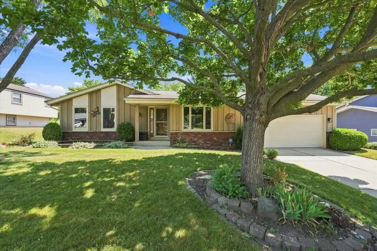 Single family home for sale at 8150 S 58th Street, Franklin, WI 53132 | MLS# 1984771