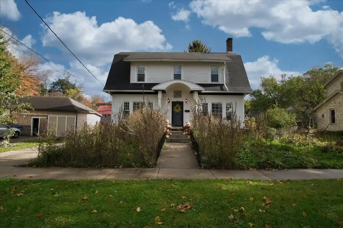 Single family home for sale at 225 S Birdsey St, Columbus, WI 53925 | MLS# 2034647