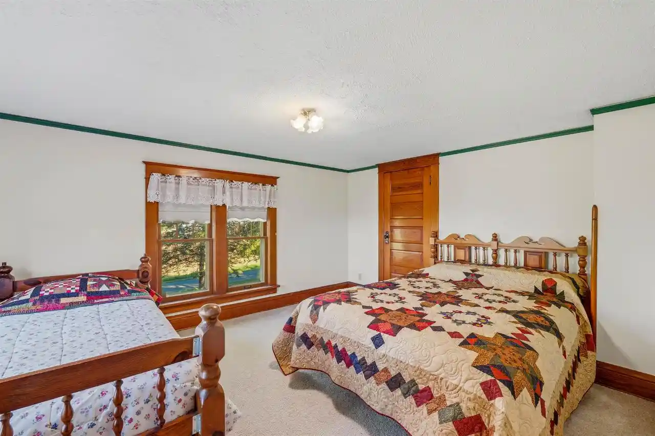 Photo 3 of Single family home for sale at N5728 Hillcrest Rd, Fond Du Lac, WI 54937 | MLS# 2034648 | Listing updated on 2026-10-20