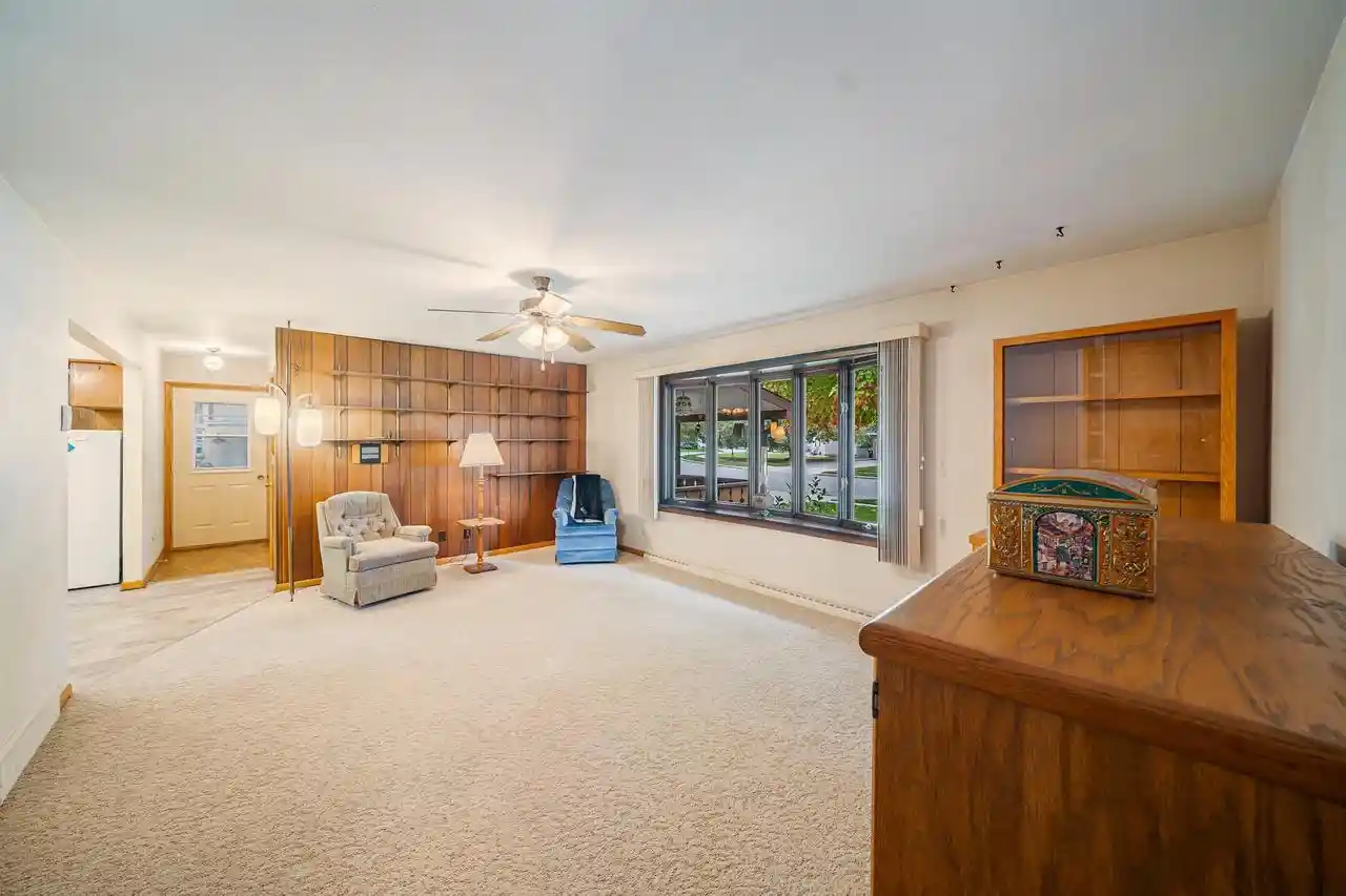 Photo 2 of Single family home for sale at 904 Newton Ave, Waupun, WI 53963 | MLS# 50334329 | Listing updated on 2026-10-19