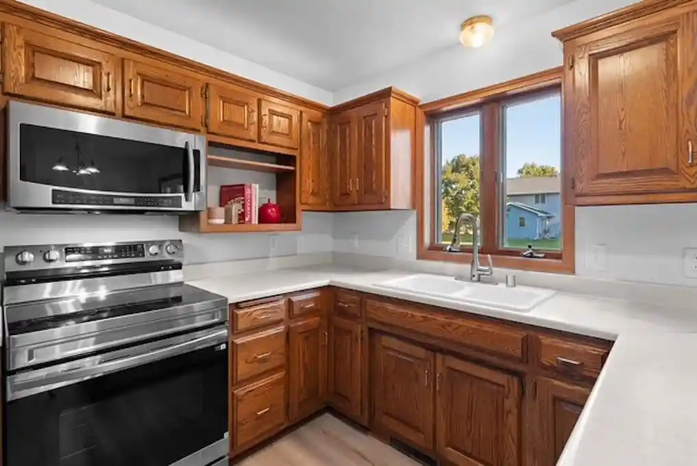 Photo 2 of Single family home for sale at 1957 Pike Ln, De Pere, WI 54115 | MLS# 50334336 | Listing updated on 2026-10-14