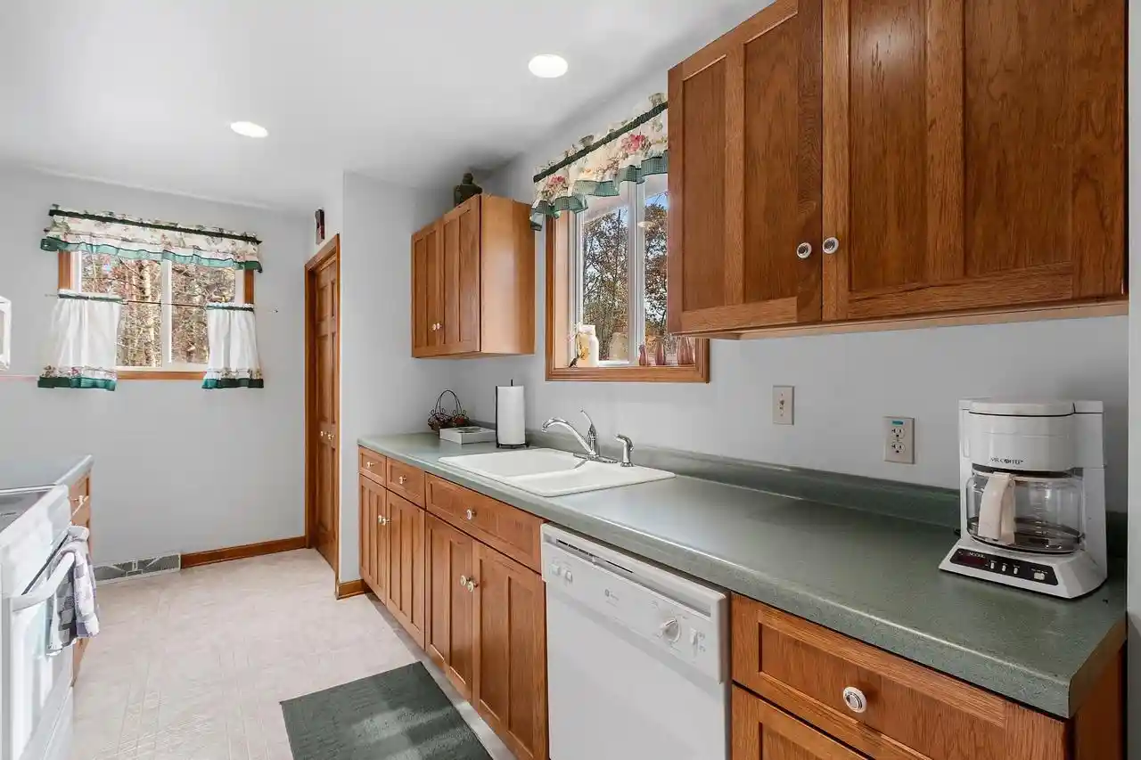 Photo 4 of Single family home for sale at N13071 Tower Rd, Athelstane, WI 54104 | MLS# 50334338 | Listing updated on 2026-10-14