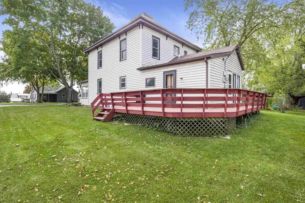 Photo 1 of Single family home for sale at 222 E Merrimac St, Dodgeville, WI 53533 | MLS# 2034662 | Listing updated on 2026-10-14
