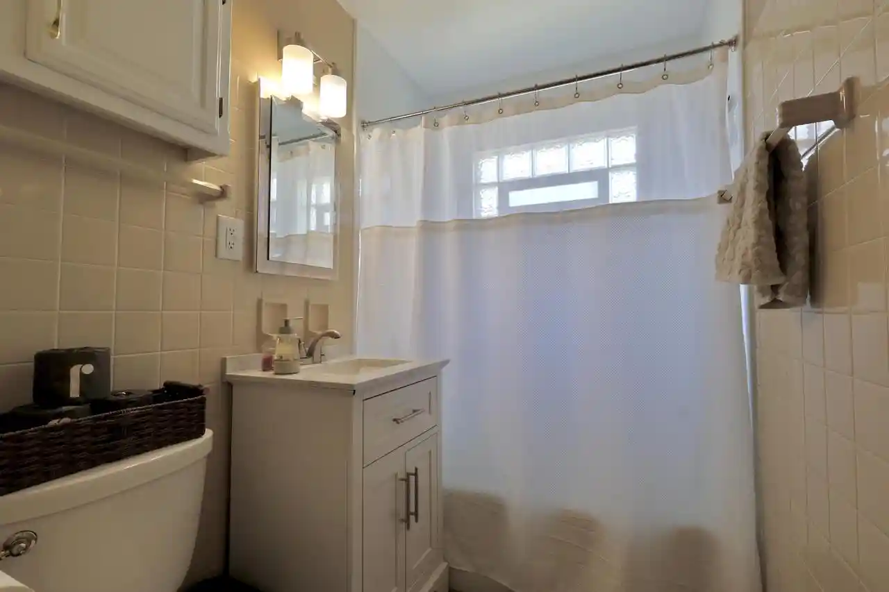 Photo 4 of Single family home for sale at 605 N 103 Street, Milwaukee, WI 53226 | MLS# 1984801 | Listing updated on 2026-10-22