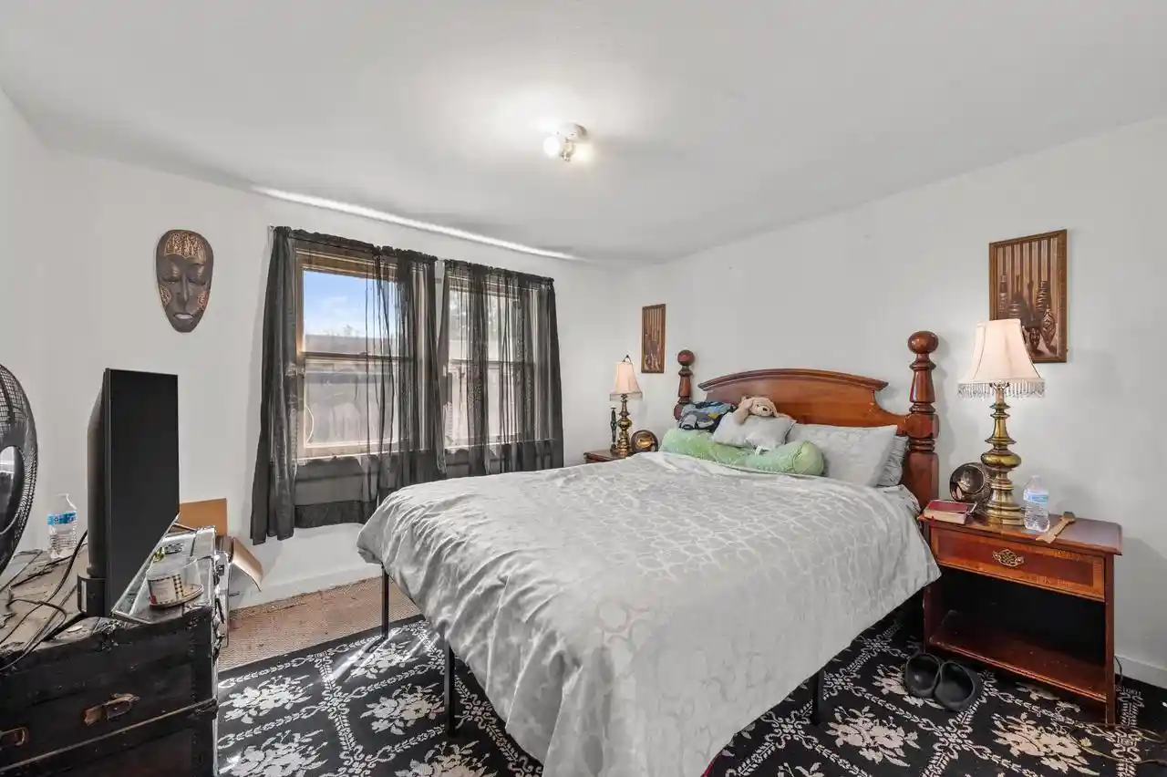 Photo 4 of Single family home for sale at 4447 N Hopkins St, Milwaukee, WI 53209 | MLS# 1984809 | Listing updated on 2026-10-17