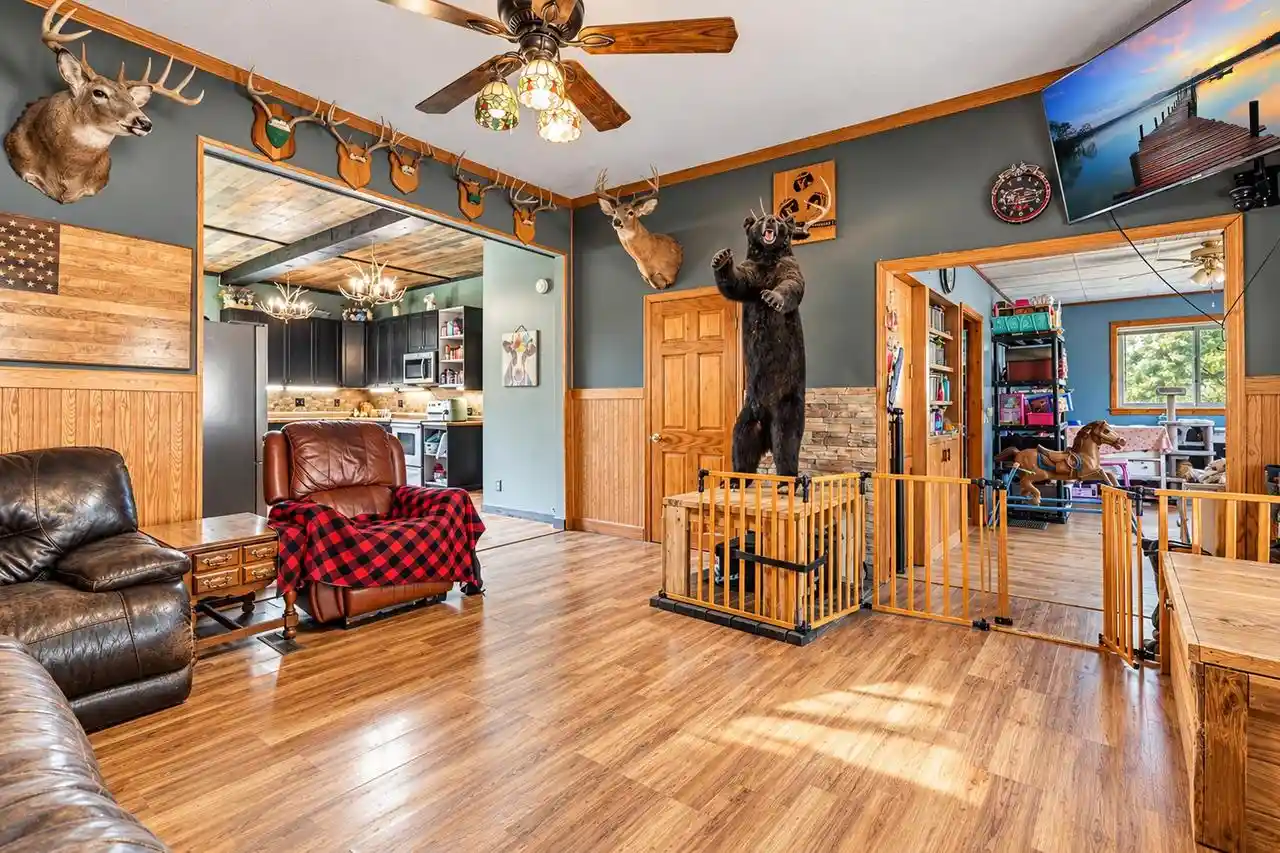 Photo 2 of Single family home for sale at 28983 Northland Ave, Elroy, WI 53929 | MLS# 2034673 | Listing updated on 2026-10-14