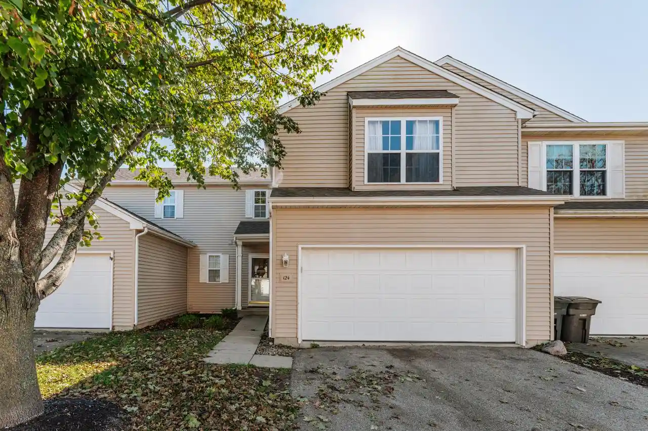 Photo 1 of Condo for sale at 1400 Hunters Ridge Dr #124, Genoa City, WI 53128 | MLS# 1984813 | Listing updated on 2026-10-26