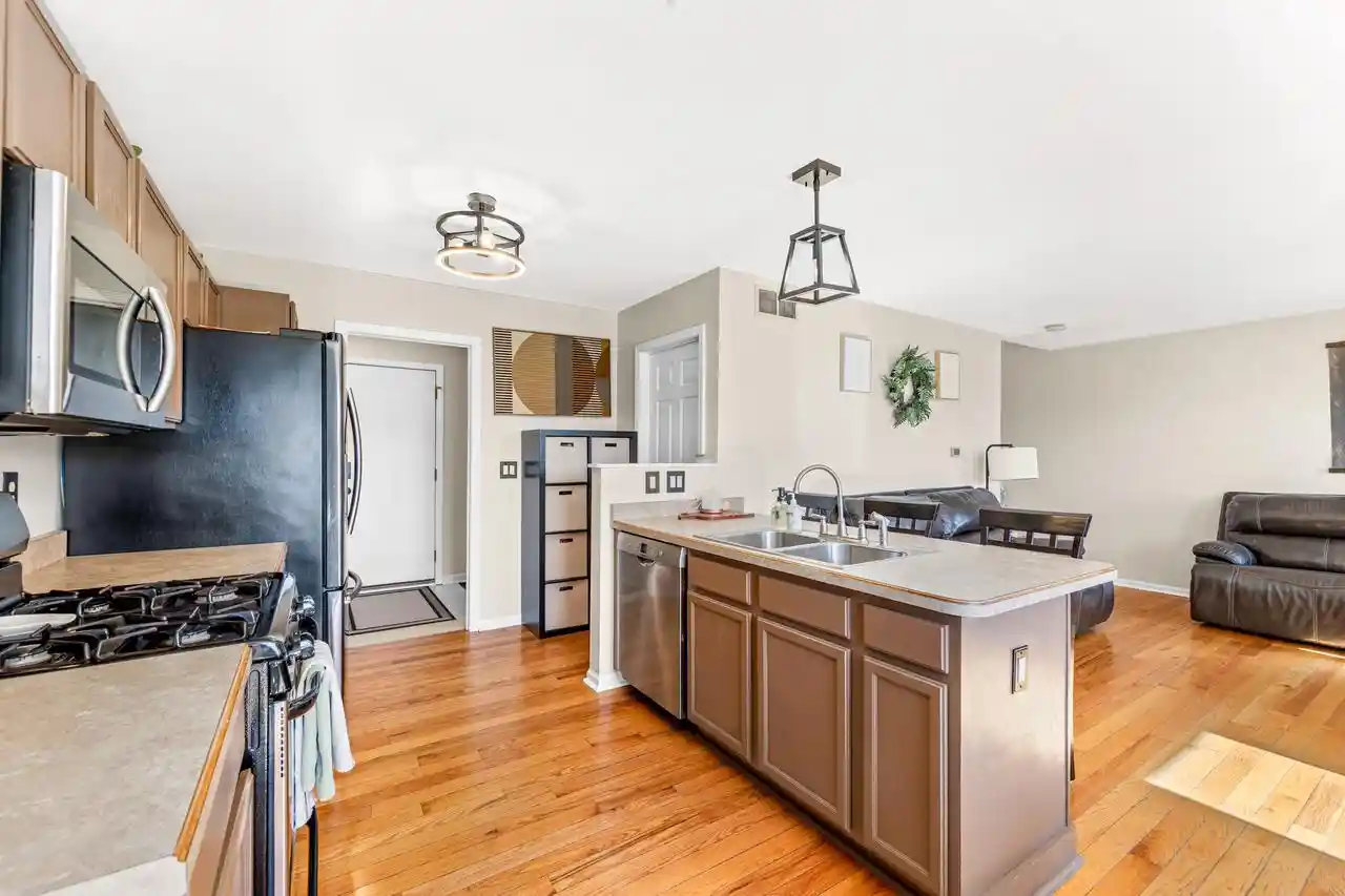 Photo 4 of Condo for sale at 1400 Hunters Ridge Dr #124, Genoa City, WI 53128 | MLS# 1984813 | Listing updated on 2026-10-26