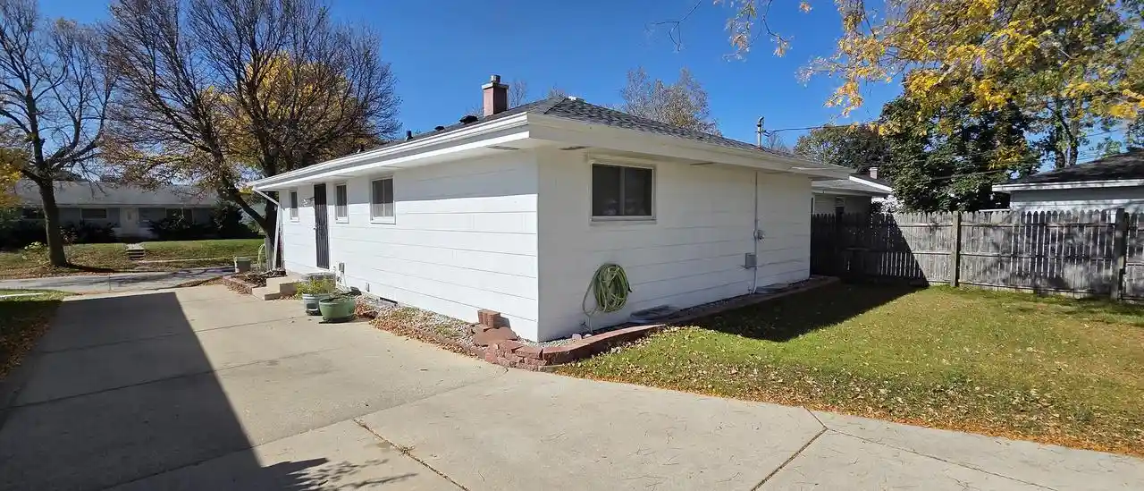 Photo 2 of Single family home for sale at 6462 N 66th Street, Milwaukee, WI 53223 | MLS# 1984815 | Listing updated on 2026-10-21