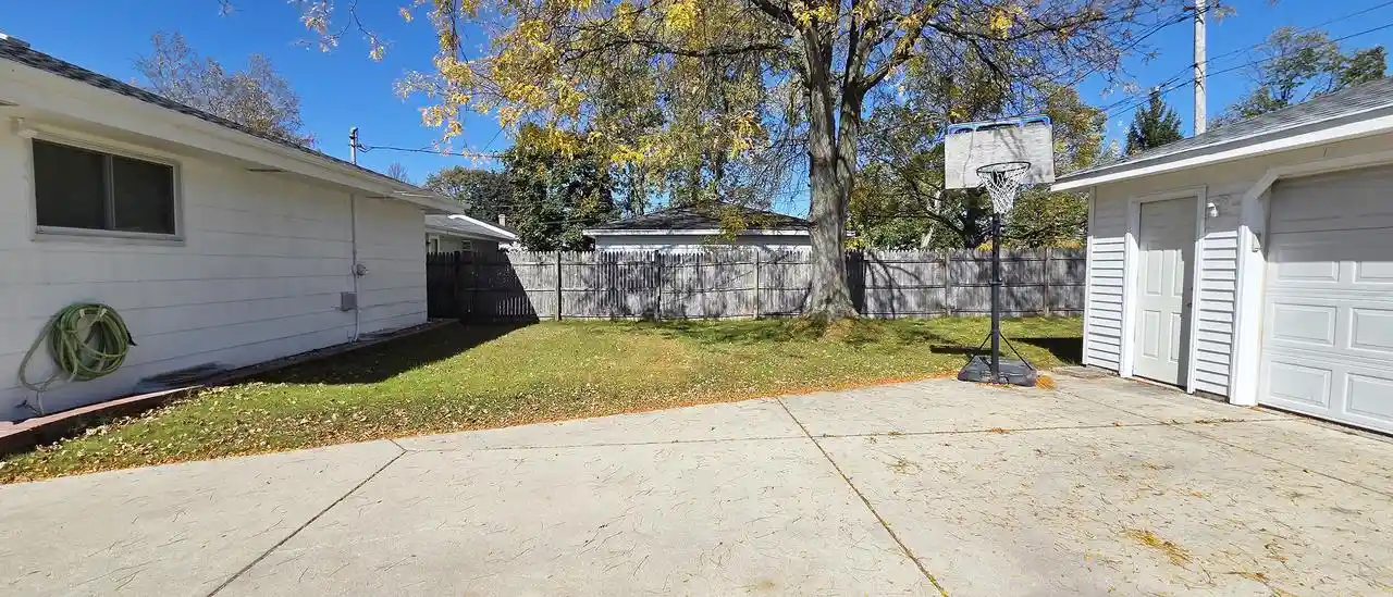 Photo 3 of Single family home for sale at 6462 N 66th Street, Milwaukee, WI 53223 | MLS# 1984815 | Listing updated on 2026-10-21