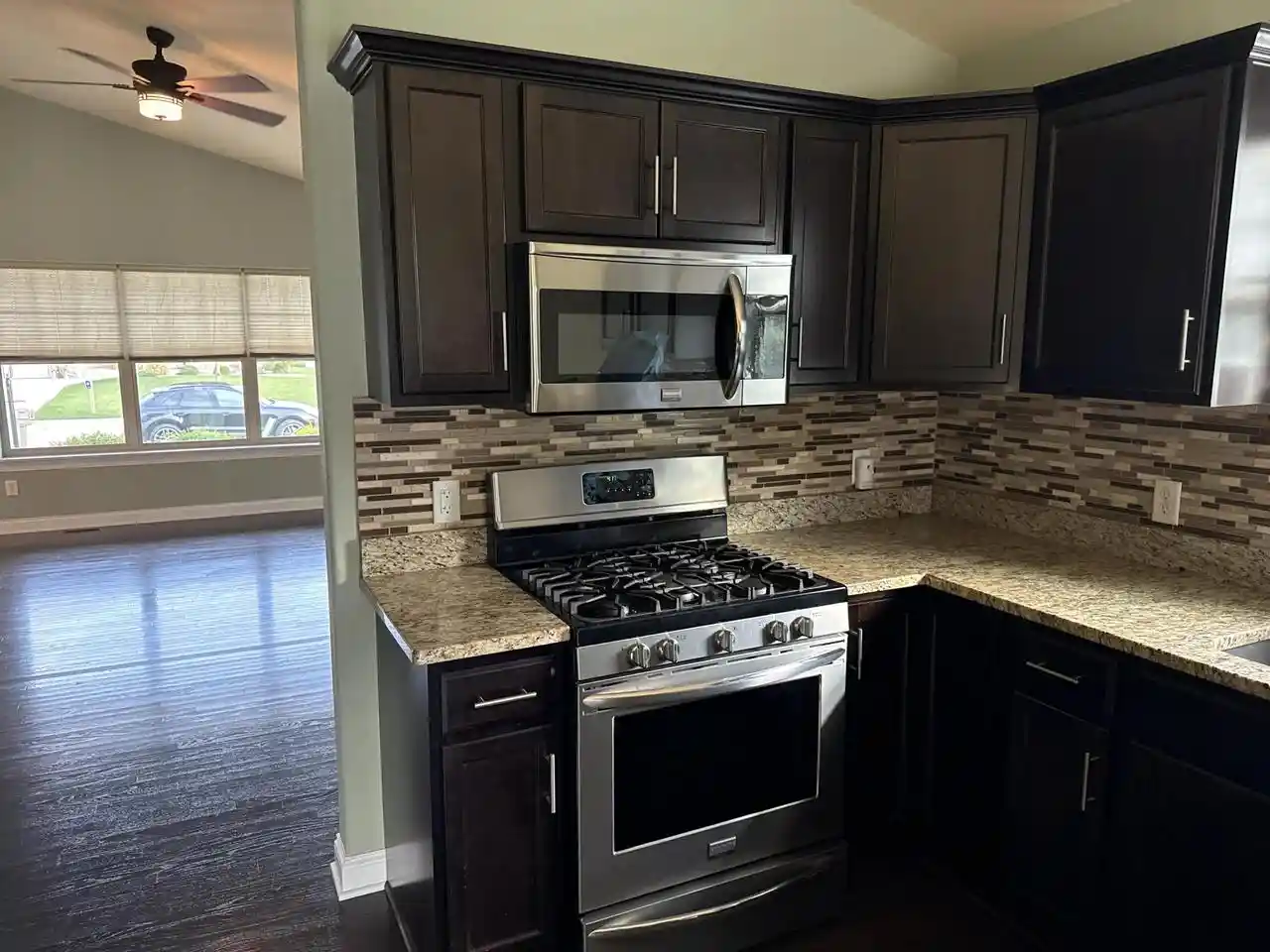 Photo 3 of Single family home for sale at 612 Fox Run Ln, Mount Pleasant, WI 53406 | MLS# 1984865 | Listing updated on 2026-10-26