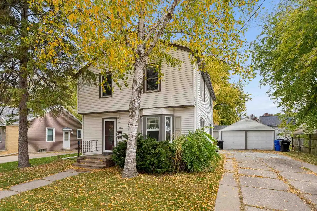 Multi family home for sale at 1822 S Bouten St, Appleton, WI 54915 | MLS# 50334355
