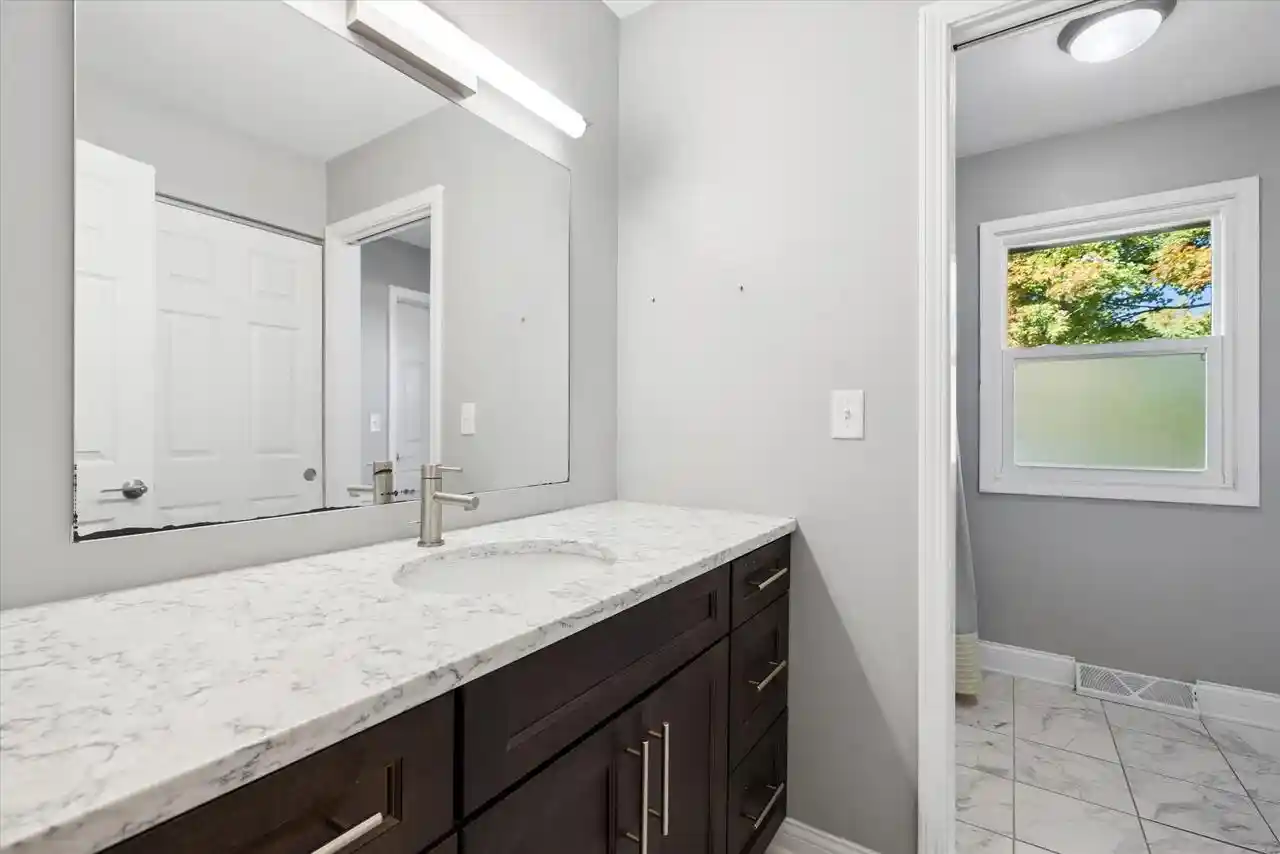 Photo 3 of Single family home for sale at W5162 Strawberry Hl Rd, Elkhorn, WI 53121 | MLS# 1984870 | Listing updated on 2026-10-22