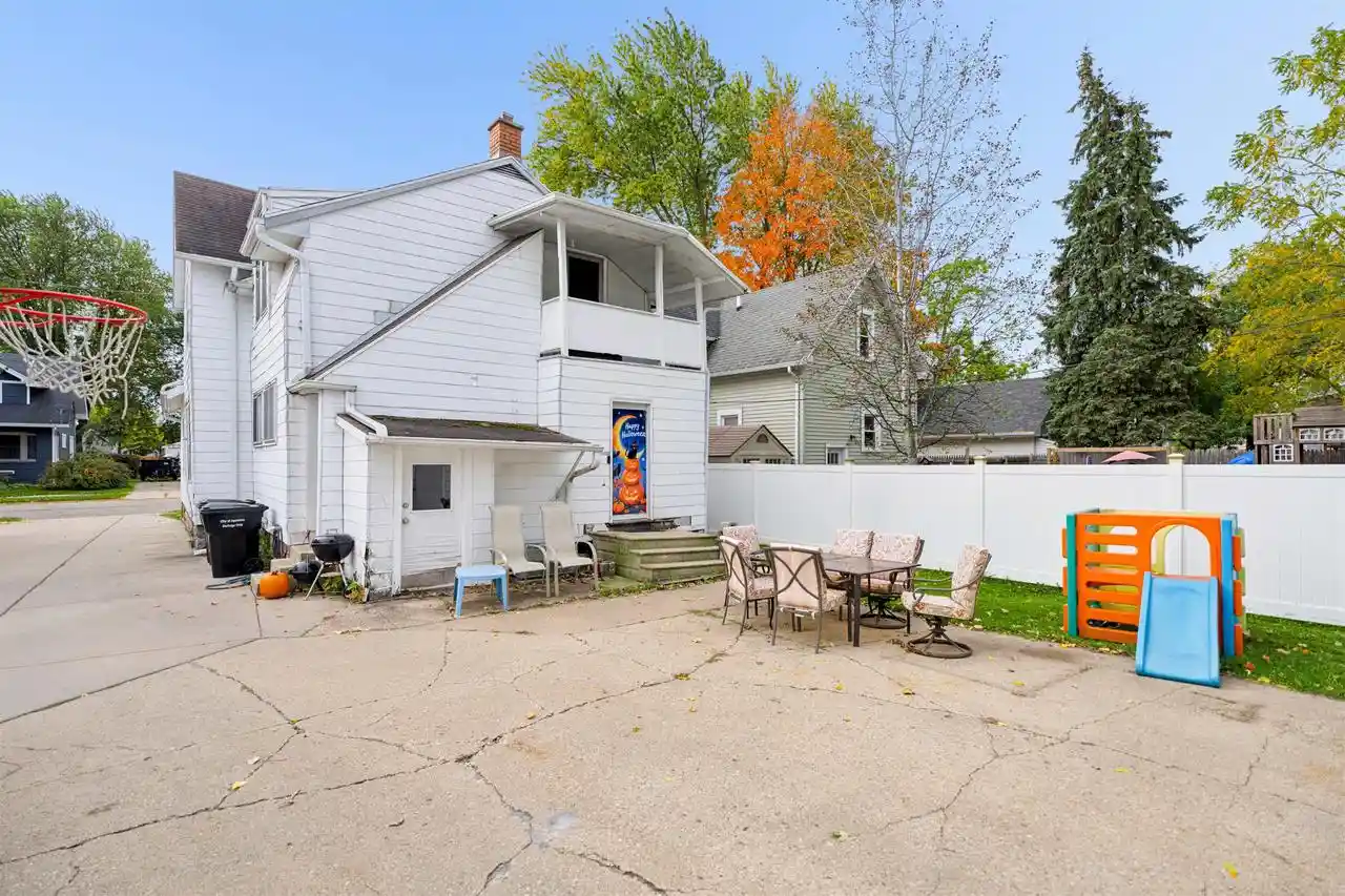 Photo 1 of Multi family home for sale at 218 E Spring St, Appleton, WI 54911 | MLS# 50334357 | Listing updated on 2026-10-26