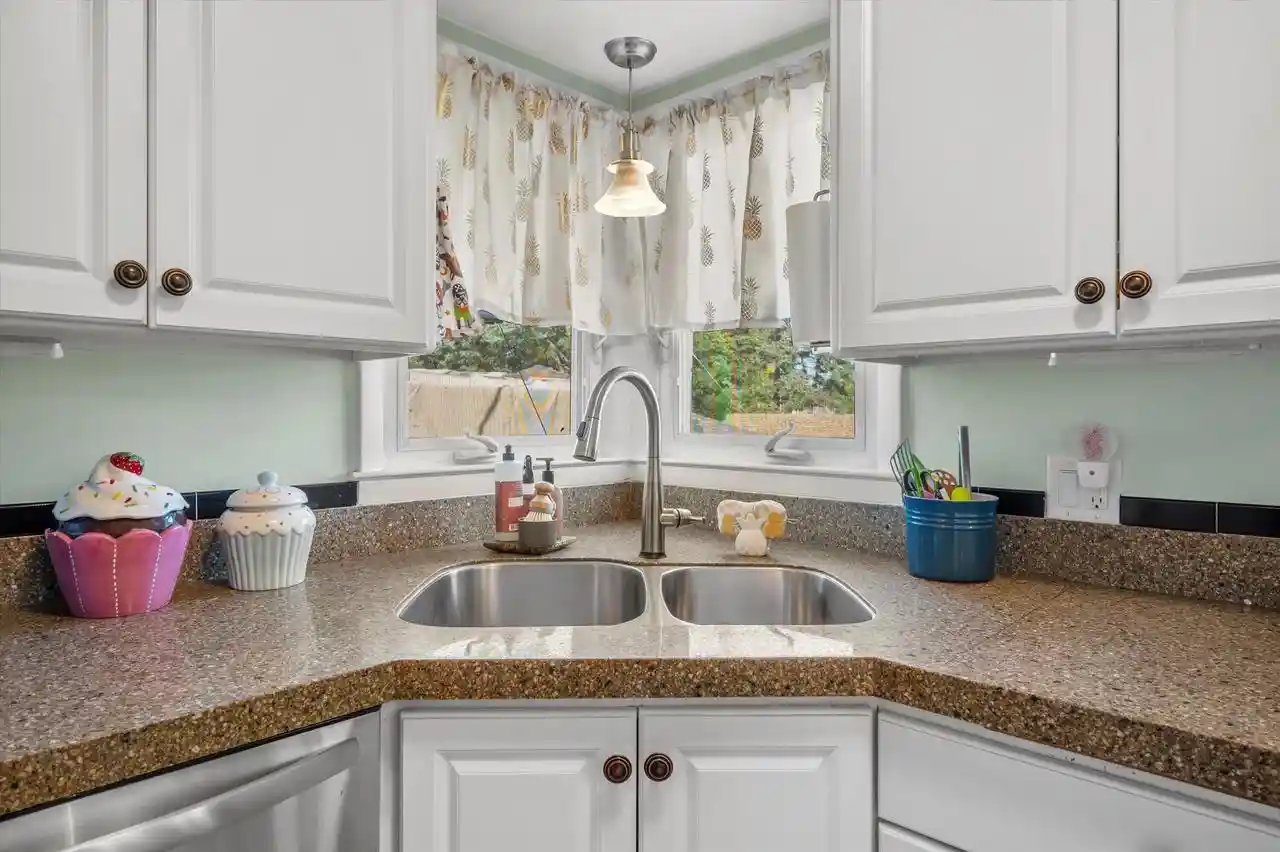 Photo 1 of Single family home for sale at 9810 W Lisbon Ave, Milwaukee, WI 53222 | MLS# 1984915 | Listing updated on 2026-10-25