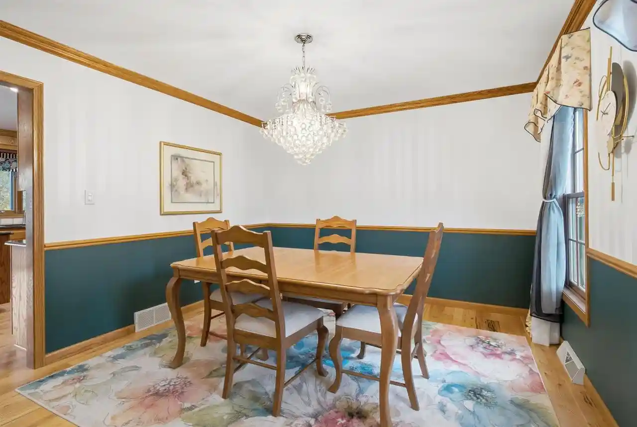 Photo 4 of Single family home for sale at 1730 Surrey Trl, Green Bay, WI 54313 | MLS# 50334379 | Listing updated on 2026-10-24