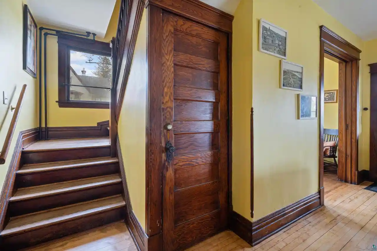 Photo 3 of Single family home for sale at 2001 Hammond Ave, Superior, WI 54880 | MLS# 6128508 | Listing updated on 2026-10-15