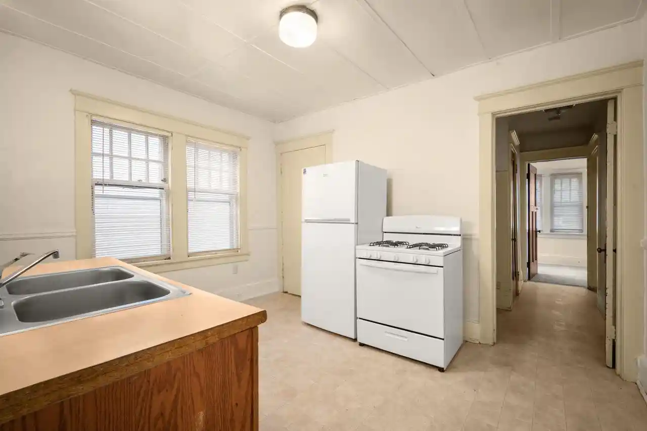 Photo 2 of Multi family home for sale at 2917 N Maryland Ave #2919, Milwaukee, WI 53211 | MLS# 1984933 | Listing updated on 2026-10-27