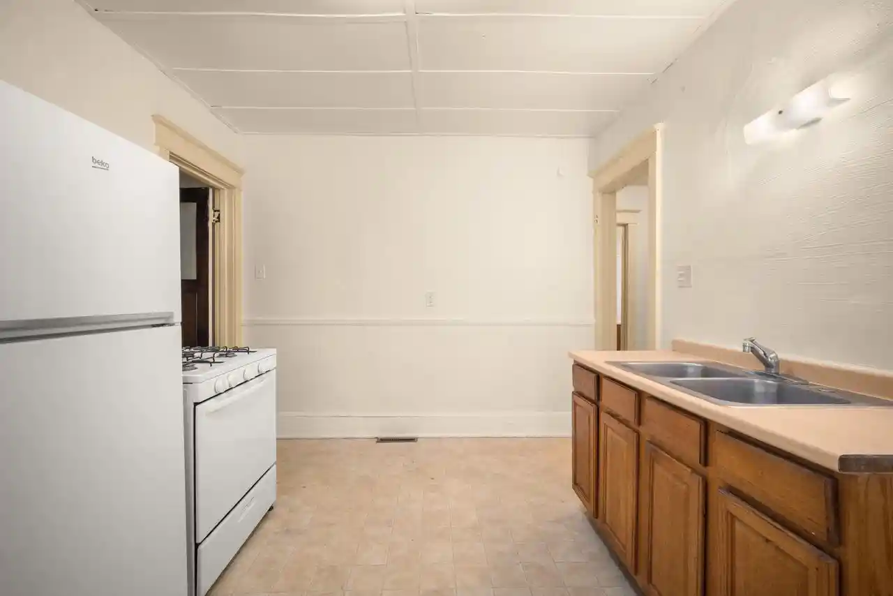 Photo 4 of Multi family home for sale at 2917 N Maryland Ave #2919, Milwaukee, WI 53211 | MLS# 1984933 | Listing updated on 2026-10-27