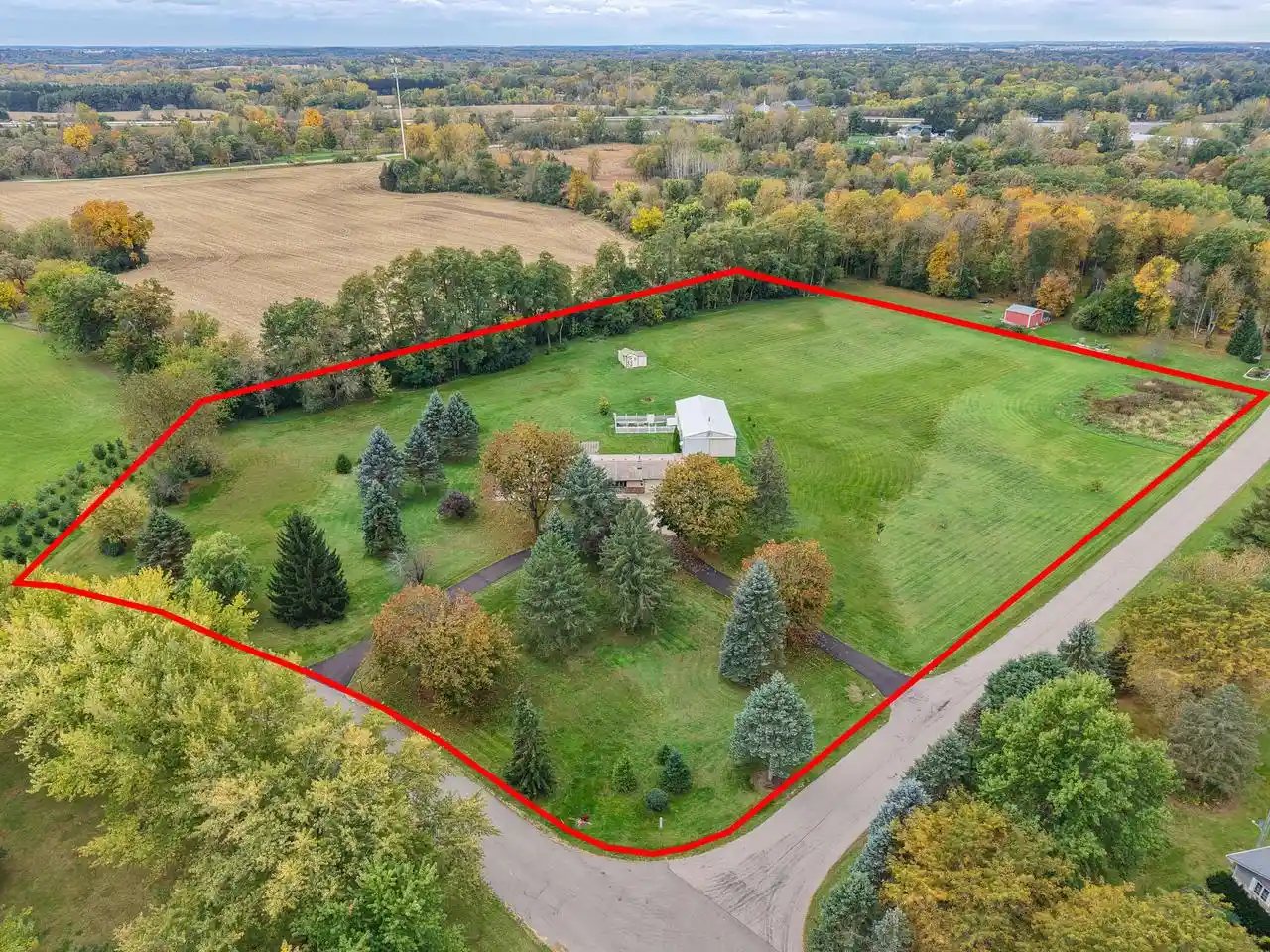 Photo 1 of Single family home for sale at N1615 Center Dr, Genoa City, WI 53128 | MLS# 1984946 | Listing updated on 2026-10-27