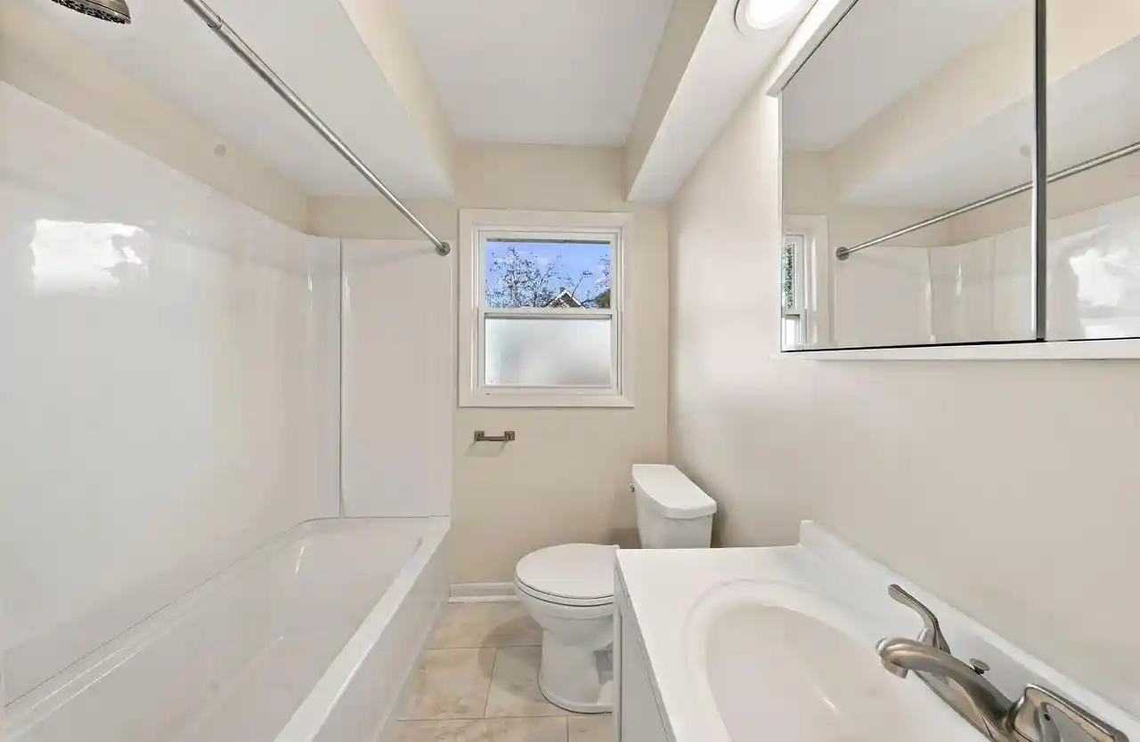 Photo 3 of Single family home for sale at 800 W Jefferson St, Waupun, WI 53963 | MLS# 1984957 | Listing updated on 2026-10-16