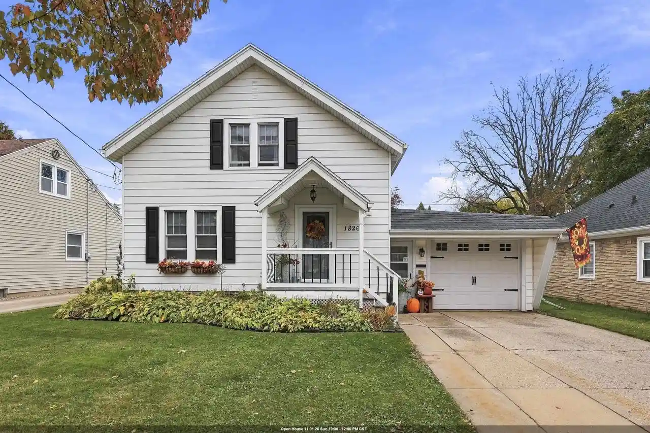 Photo 1 of Single family home for sale at 1826 N Alvin St, Appleton, WI 54911 | MLS# 50334393 | Listing updated on 2026-10-28
