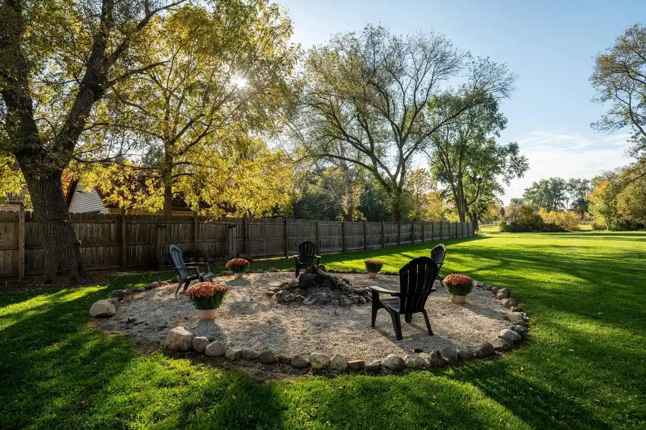 Photo 1 of Single family home for sale at 215 E Forest Hl Ave, Oak Creek, WI 53154 | MLS# 1984973 | Listing updated on 2026-10-17