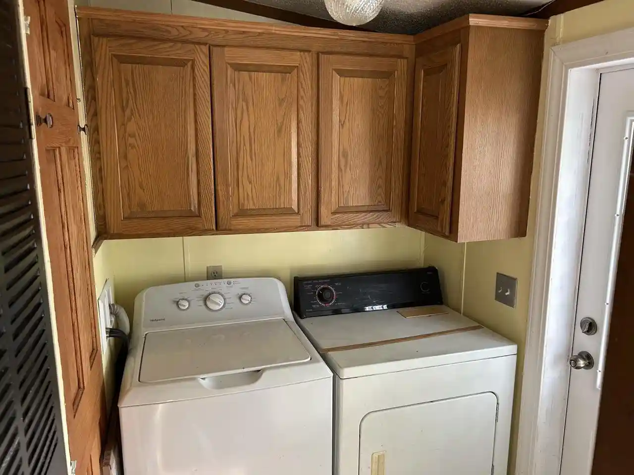 Photo 2 of Single family home for sale at N5916 Derby Ln, Cecil, WI 54111 | MLS# 50334409 | Listing updated on 2026-10-19