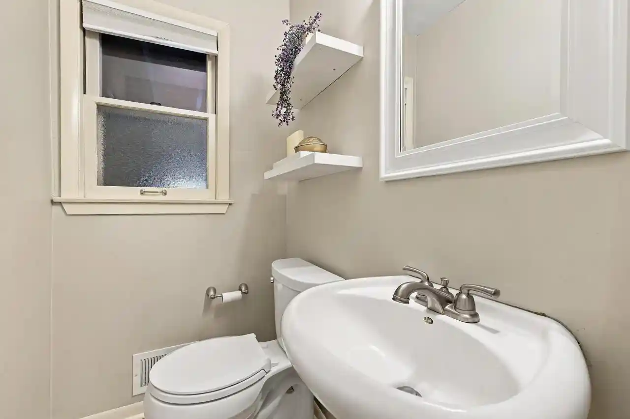 Photo 3 of Single family home for sale at 1514 Walnut St, South Milwaukee, WI 53172 | MLS# 1984976 | Listing updated on 2026-10-28