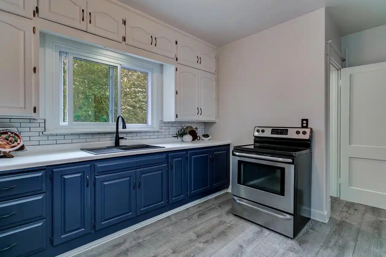 Photo 3 of Single family home for sale at 118 E Randall St, Appleton, WI 54911 | MLS# 50334395 | Listing updated on 2026-10-18