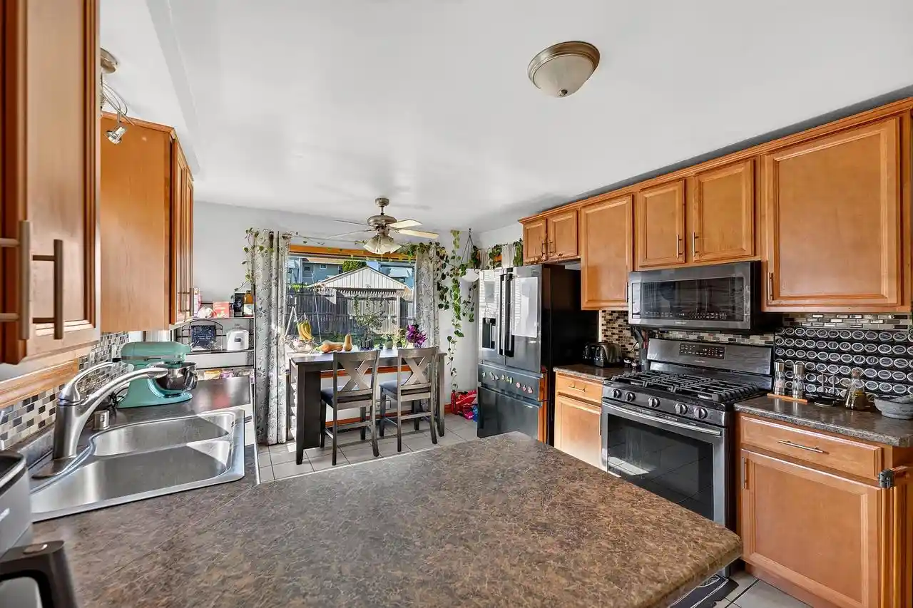 Photo 2 of Single family home for sale at 6166 W Kinnickinnic River Pkwy, Milwaukee, WI 53219 | MLS# 1984996 | Listing updated on 2026-10-28