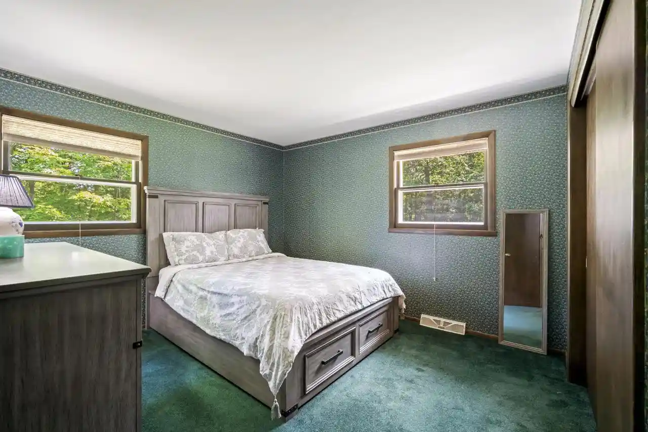 Photo 4 of Single family home for sale at 8441 S 20th Street, Oak Creek, WI 53154 | MLS# 1985045 | Listing updated on 2026-10-27