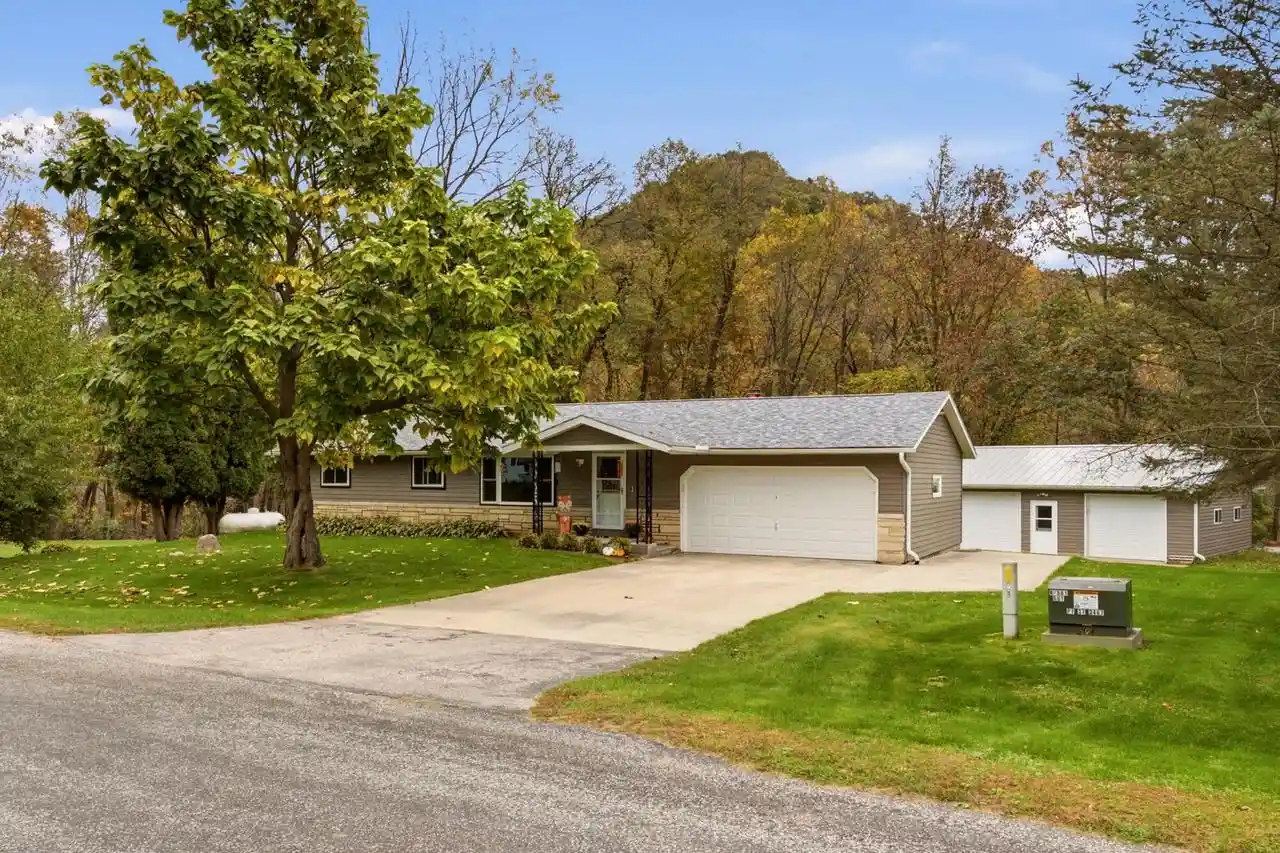 Photo 1 of Sale Pending at 42671 Lisa Ln, Winona, MN 55987 | MLS# 1985073 | Listing updated on 2026-10-19