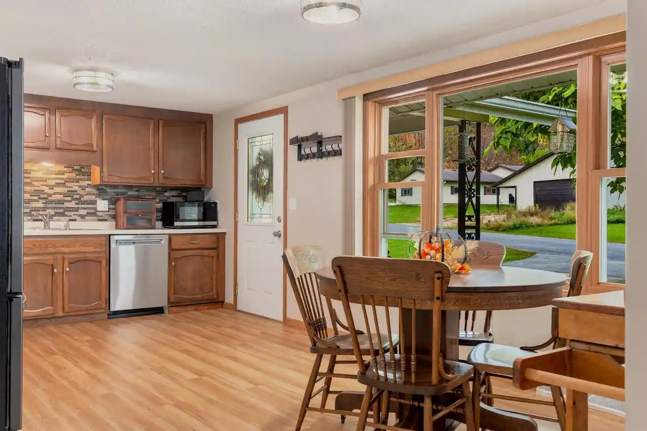 Photo 4 of Sale Pending at 42671 Lisa Ln, Winona, MN 55987 | MLS# 1985073 | Listing updated on 2026-10-19
