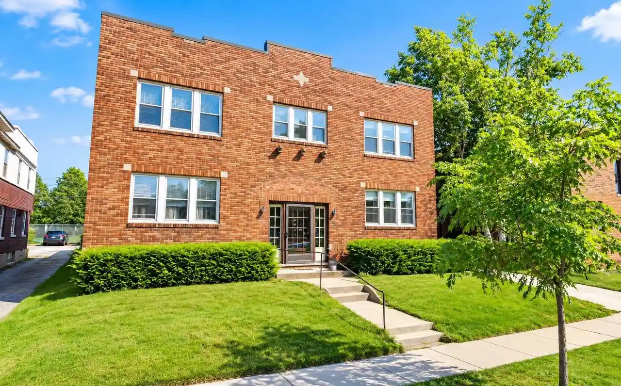 Multi family home for sale at 215 S Monroe Ave, Green Bay, WI 54301 | MLS# 50334436