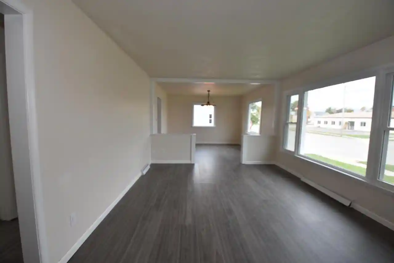 Photo 1 of Single family home for sale at 67 W Russell St, Marinette, WI 54143 | MLS# 50334437 | Listing updated on 2026-10-28