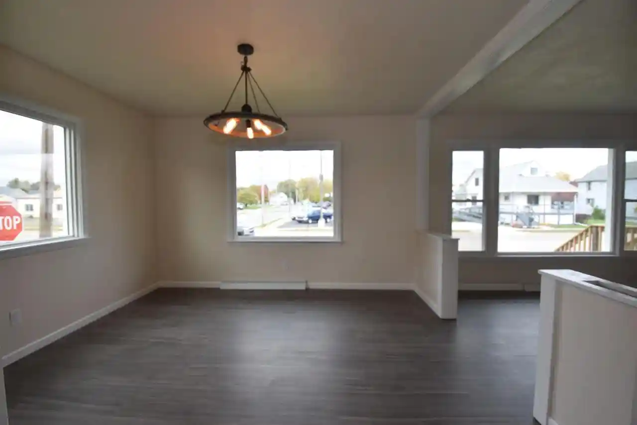 Photo 3 of Single family home for sale at 67 W Russell St, Marinette, WI 54143 | MLS# 50334437 | Listing updated on 2026-10-28