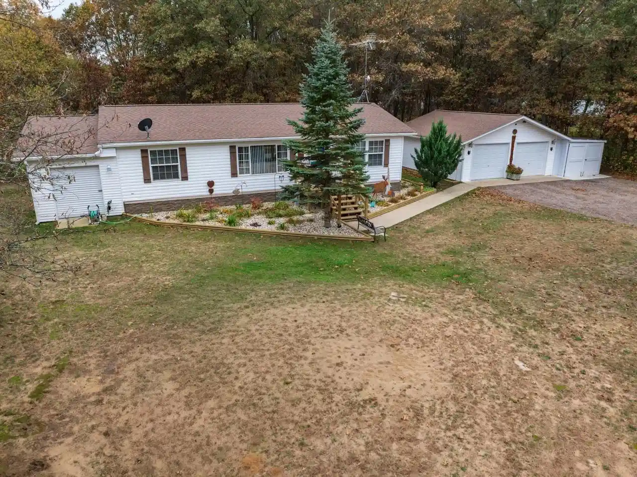 Photo 1 of Single family home for sale at W5177 Buckeye Dr, Necedah, WI 54646 | MLS# 2034779 | Listing updated on 2026-10-16