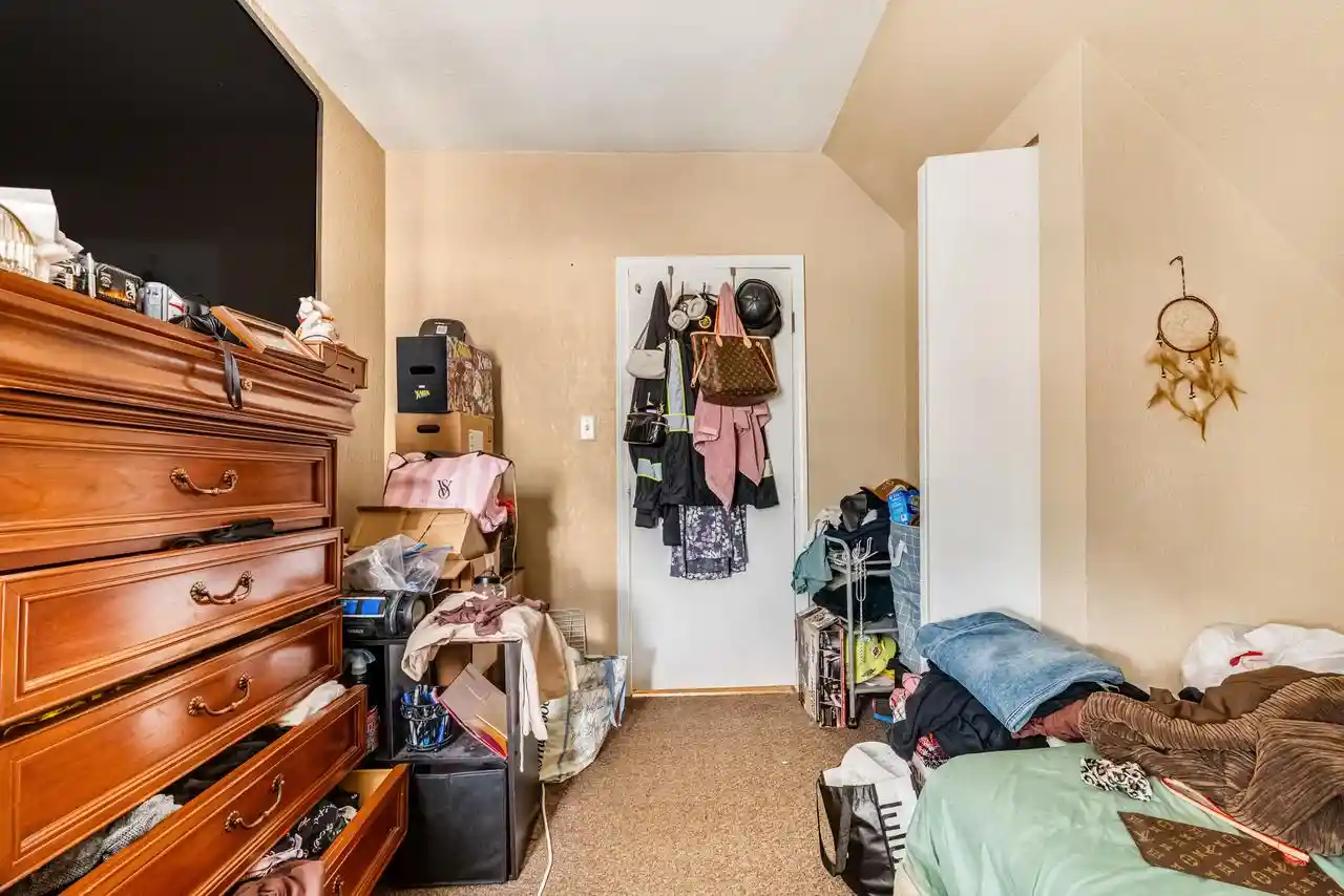 Photo 4 of Single family home for sale at 3767 S Pennsylvania Ave, Saint Francis, WI 53235 | MLS# 1985090 | Listing updated on 2026-10-16